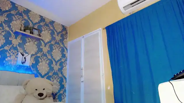 nicoledollts online show from March 17, 7:28 pm