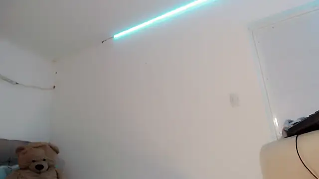 Snapshot of nicoledollts chatting on June 11, 4:31 am nicoledollts online show from June 11, 4:31 am