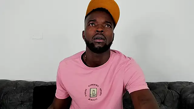 Snapshot of Dylan_Taylor chatting on October 27, 4:13 am Dylan Taylor online show from October 27, 4:13 am