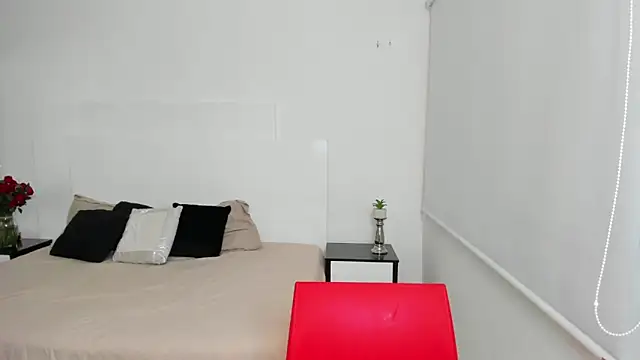 Dylan Taylor online show from February 21, 3:34 am