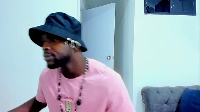 Dylan Taylor online show from March 22, 11:56 am