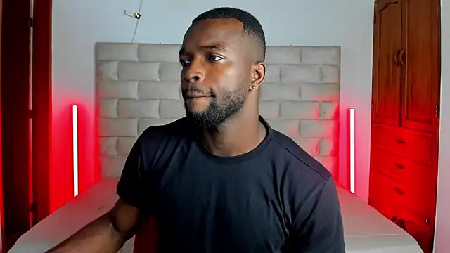 Dylan Taylor online show from March 3, 3:13 am