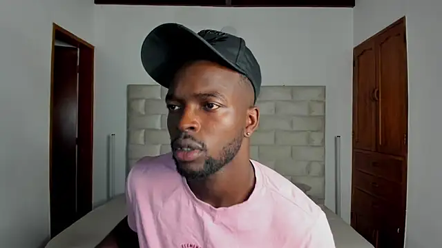 Snapshot of Dylan_Taylor chatting on February 23, 2:35 am Dylan Taylor online show from February 23, 2:35 am