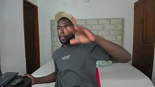 Snapshot of Dylan_Taylor chatting on November 11, 1:17 pm Dylan Taylor online show from November 11, 1:17 pm