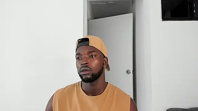 Snapshot of Dylan_Taylor chatting on October 29, 3:49 am Dylan Taylor online show from October 29, 3:49 am