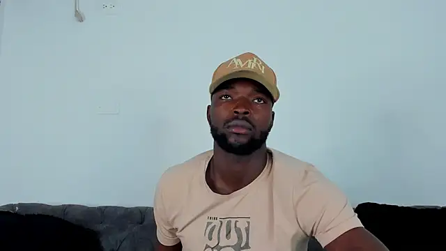 Snapshot of Dylan_Taylor chatting on October 24, 4:00 am Dylan Taylor online show from October 24, 4:00 am