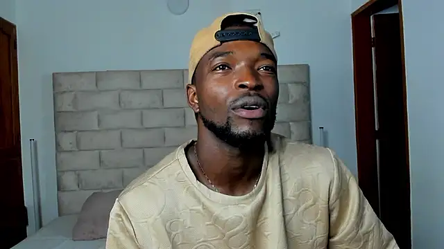 Snapshot of Dylan_Taylor chatting on January 13, 11:58 am Dylan Taylor online show from January 13, 11:58 am