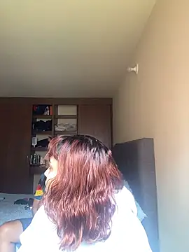 Snapshot of name_less_lulu chatting on May 29, 2:34 pm name less lulu online show from May 29, 2:34 pm