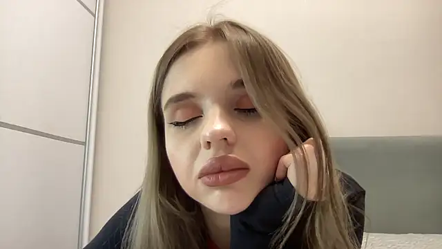 Snapshot of burningangel chatting on February 3, 12:54 pm burningangel online show from February 3, 12:54 pm