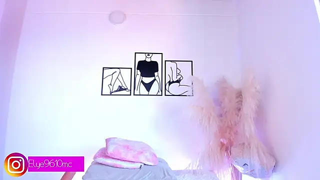 ellie mcdonald online show from April 9, 2:56 pm