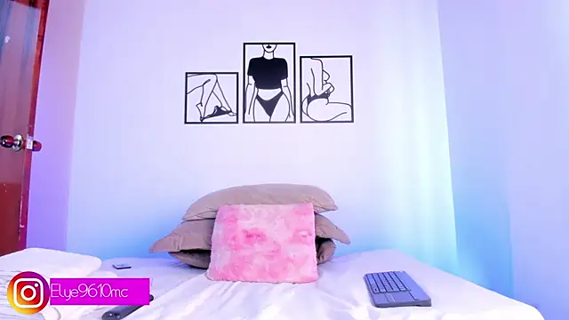 ellie mcdonald online show from June 11, 9:12 pm
