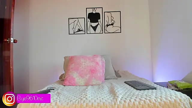 ellie mcdonald online show from July 14, 9:54 pm