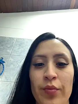 ellie mcdonald online show from October 12, 1:07 am