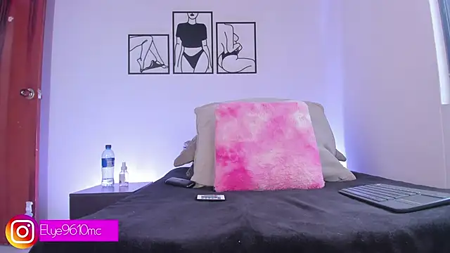 ellie mcdonald online show from December 1, 9:37 pm