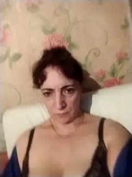 Snapshot of Lorrain_Dorrie chatting on February 10, 6:13 pm Lorrain Dorrie online show from February 10, 6:13 pm