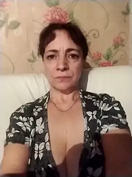 Snapshot of Lorrain_Dorrie chatting on February 8, 6:11 pm Lorrain Dorrie online show from February 8, 6:11 pm
