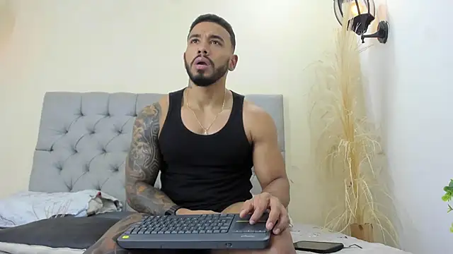 bruno miller  online show from May 31, 9:04 pm