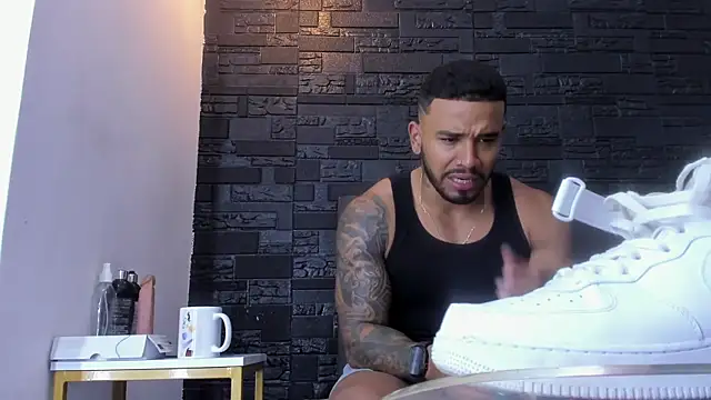 bruno miller  online show from November 28, 8:31 pm