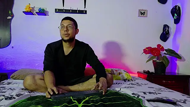 Nymphobuddies online show from November 26, 7:36 pm