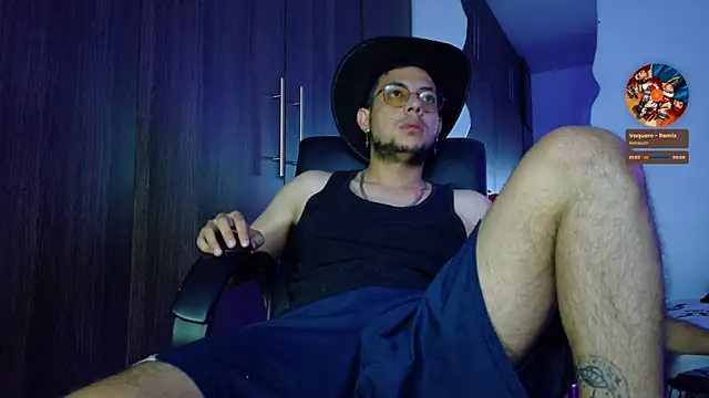 Snapshot of Nymphobuddies chatting on March 1, 3:32 am Nymphobuddies online show from March 1, 3:32 am