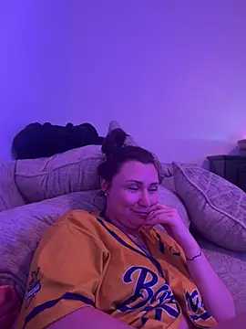 funcouple012 online show from April 5, 9:05 am