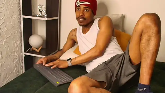 Bigote Big0357 online show from September 16, 3:51 am