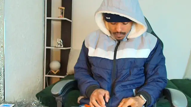 Bigote Big0357 online show from September 12, 2:28 pm