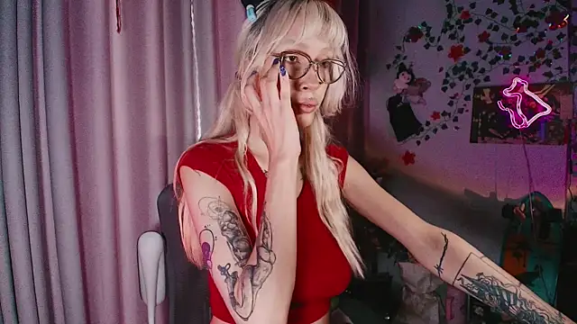 sweed angel online show from July 4, 7:37 am