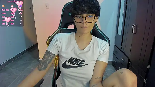 Snapshot of gooddess_isis chatting on January 23, 4:41 am gooddess isis online show from January 23, 4:41 am