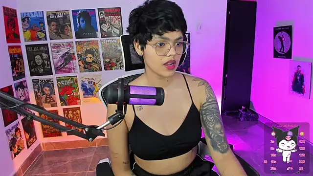 Snapshot of gooddess_isis chatting on December 18, 7:35 am gooddess isis online show from December 18, 7:35 am