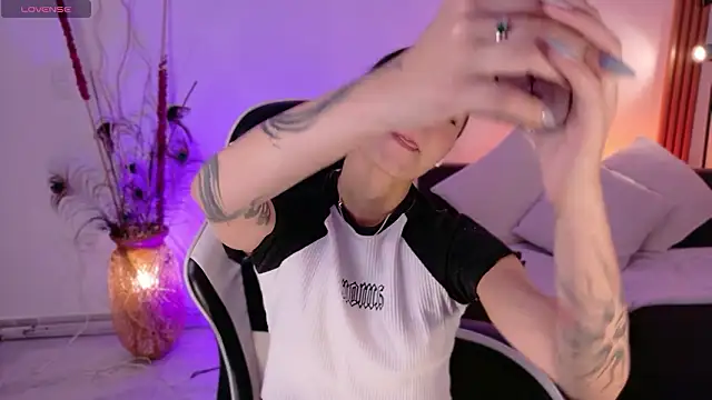 AnabelWolf online show from March 20, 3:24 pm