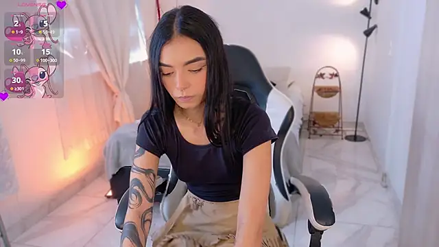 AnabelWolf online show from November 12, 3:38 pm