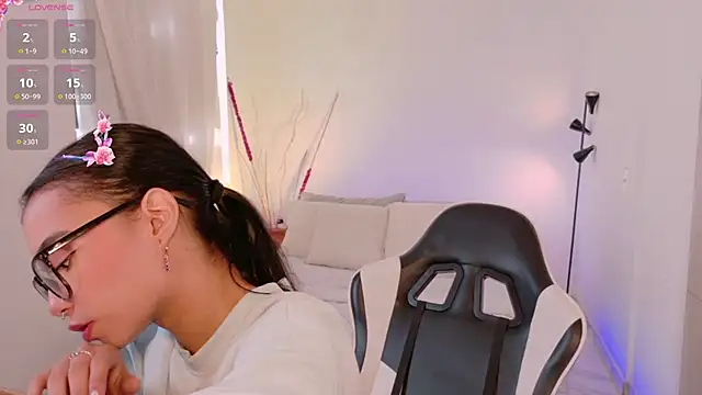 AnabelWolf online show from January 14, 12:42 pm