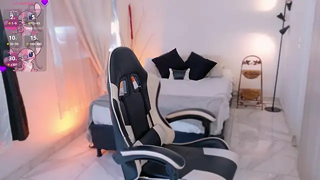 AnabelWolf online show from November 15, 3:49 pm