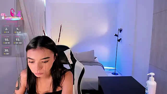 Snapshot of AnabelWolf chatting on September 24, 4:57 pm AnabelWolf online show from September 24, 4:57 pm