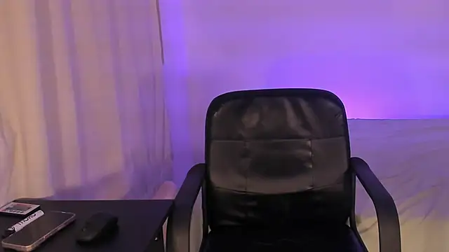 Snapshot of AnabelWolf chatting on March 3, 11:14 pm AnabelWolf online show from March 3, 11:14 pm