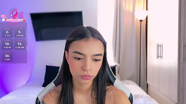 Snapshot of AnabelWolf chatting on October 2, 2:42 pm AnabelWolf online show from October 2, 2:42 pm