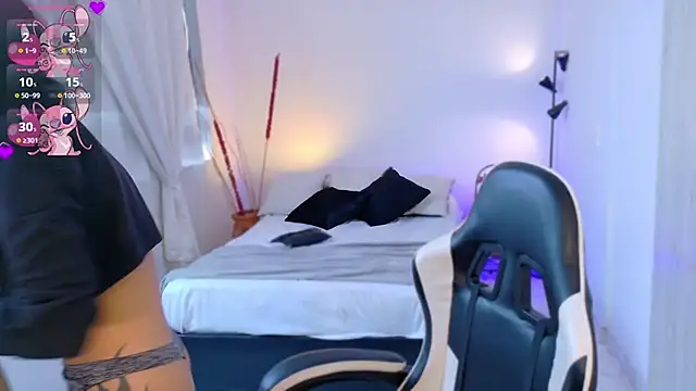 AnabelWolf online show from October 30, 3:53 pm