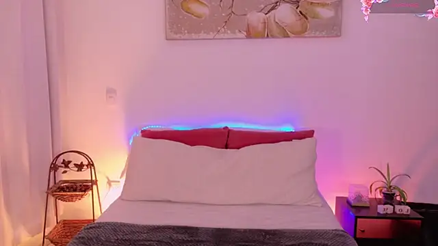 AnabelWolf online show from March 15, 2:13 pm