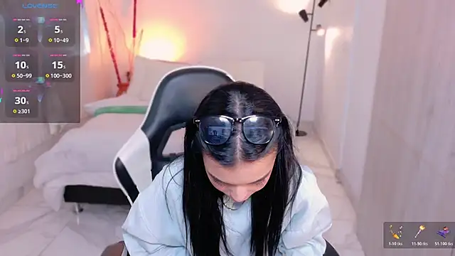 AnabelWolf online show from December 20, 4:54 pm