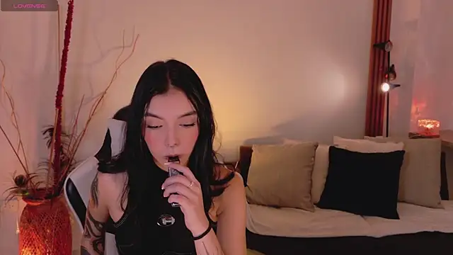 Snapshot of AnabelWolf chatting on April 27, 3:54 pm AnabelWolf online show from April 27, 3:54 pm