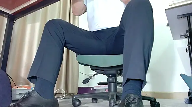 softlyS online show from March 8, 3:35 pm