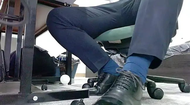 softlyS online show from February 11, 3:40 pm