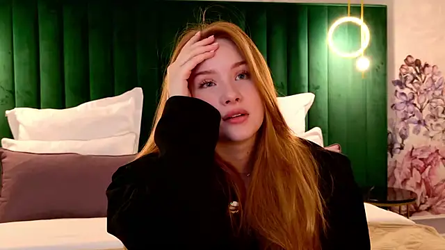 Snapshot of MichelleReid chatting on November 12, 2:48 am MichelleReid online show from November 12, 2:48 am