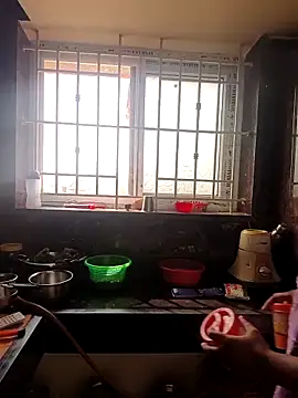 Tamil Shalini Lustyy online show from February 16, 4:00 am