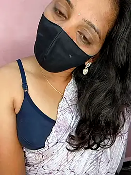 Tamil Shalini Lustyy online show from October 10, 5:25 pm