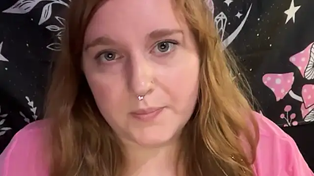 thickgingergoddess online show from September 23, 8:43 am