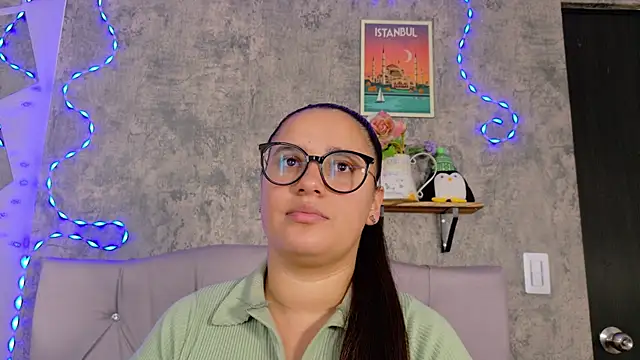 Victoria Ponce1 online show from October 9, 1:22 pm