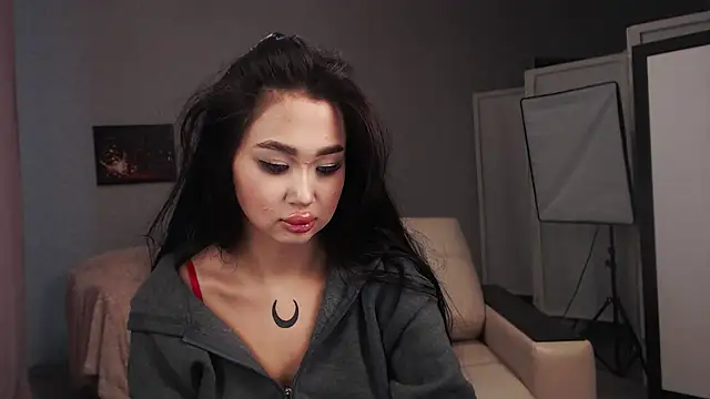 NamiLoveRoom online show from February 25, 7:20 am