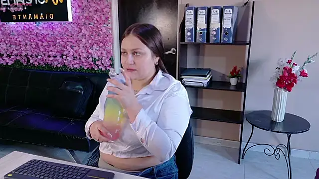 cherry coper online show from March 4, 1:19 pm